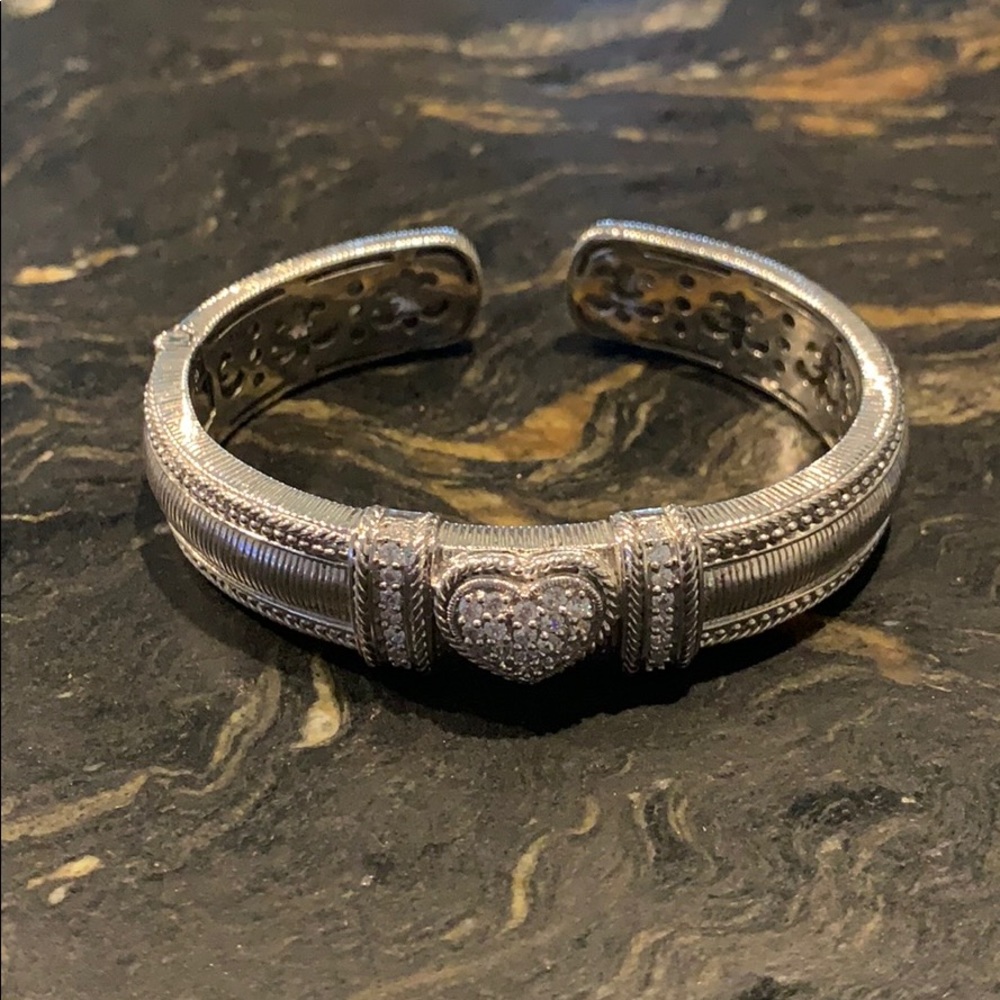 Gorgeous Solid Sterling Judith Riptka cuff!